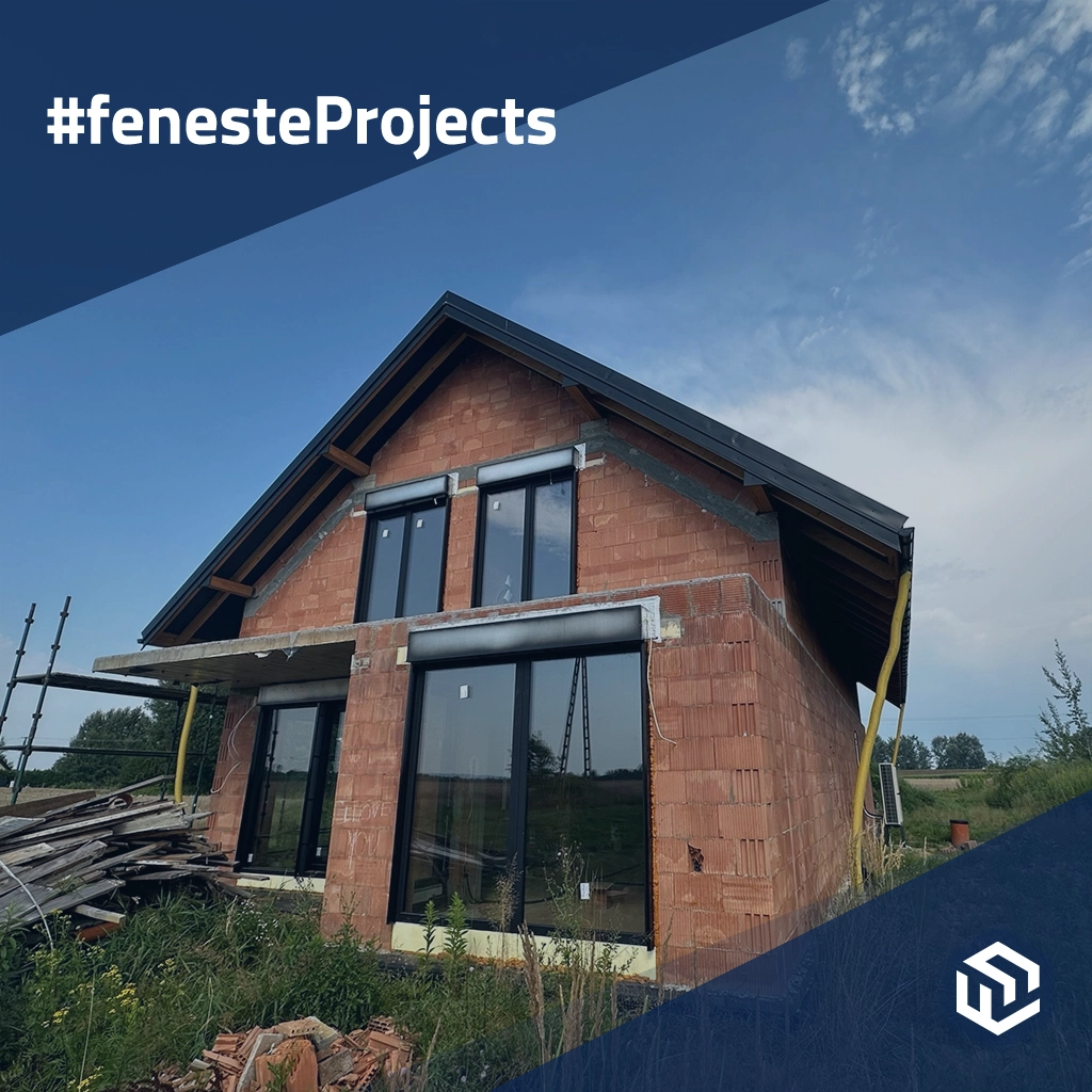 Modern energy-efficient house with innovative solutions 🎥 projects window-accessories facade-blinds black-ral-9005  